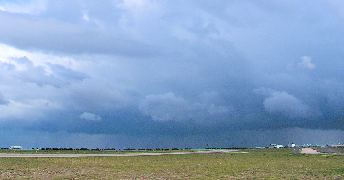 Bureau of Meteorology forecasts warmer weather and rain for next three months | Farm Weekly