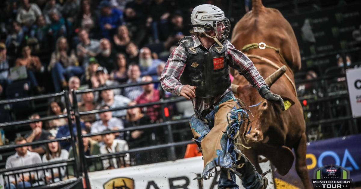 Aaron Kleier, Jake Curr tie for win in PBR Cairns Invitational | Queensland Country Life