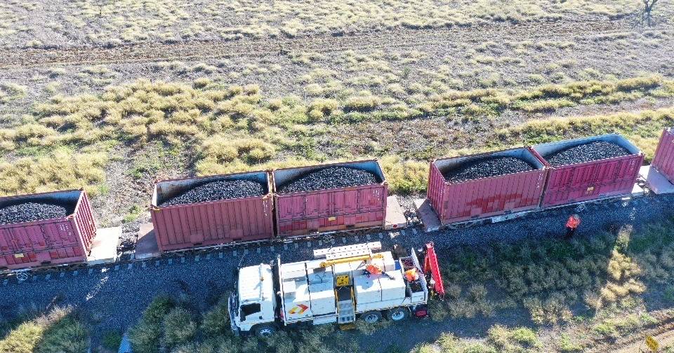 Freight train derails on Mount Isa line