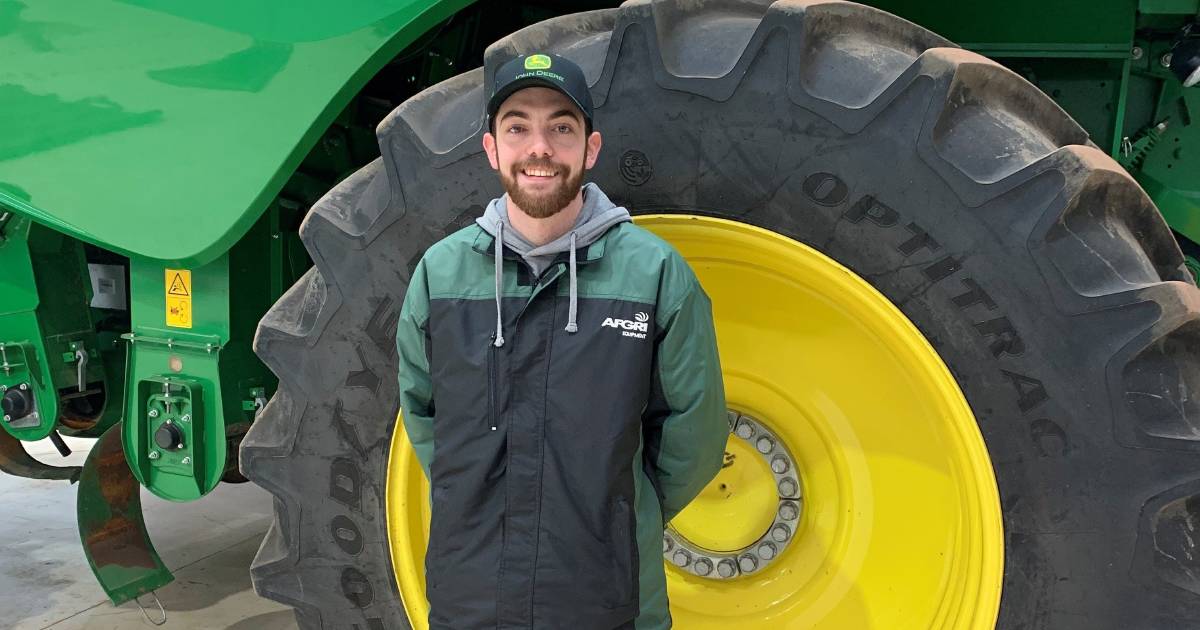 Could someone from WA win John Deere award?