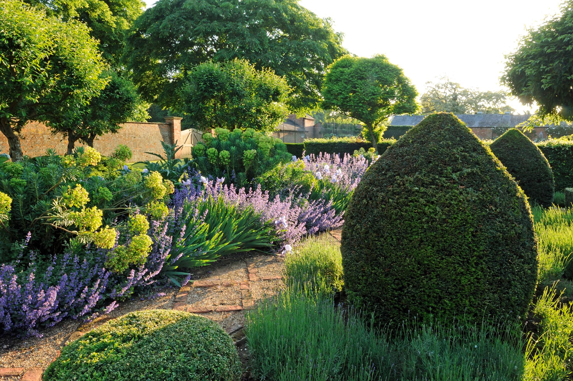 The gardens at Everdon Hall: How an abandoned walled garden was turned into a secluded oasis of outdoor beauty