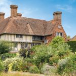 A ‘hidden jewel’ in Oxfordshire deemed to be ‘one of the most important houses’ within its Thameside village