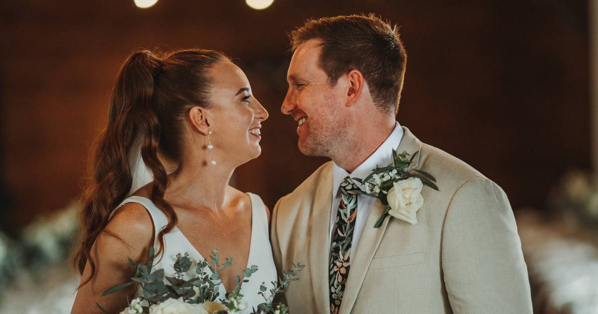 Brianna and Peter's perfect Port Douglas wedding