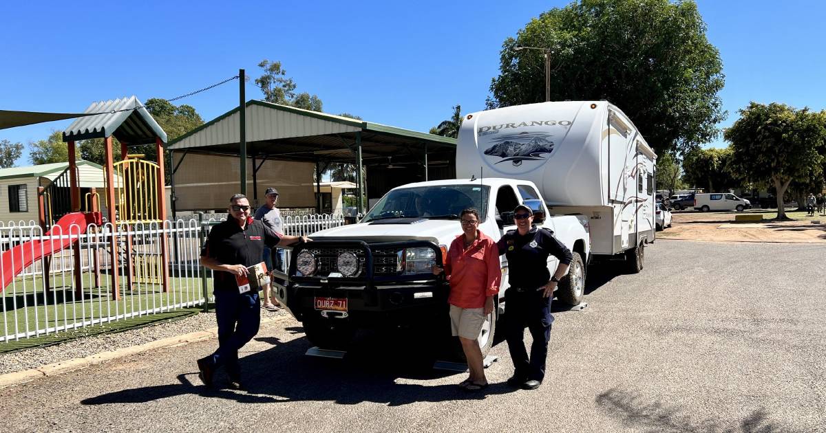 Police discuss road safety with caravaners