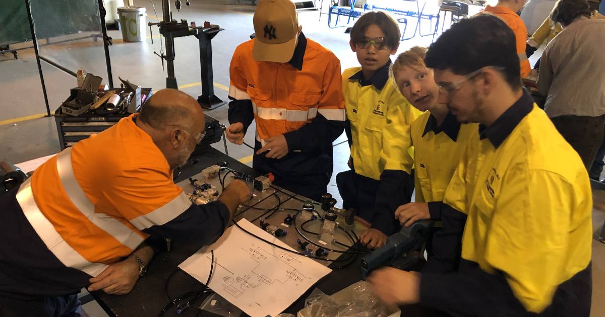 Mount Isa students pick up tricks of the resources trade | The North West Star