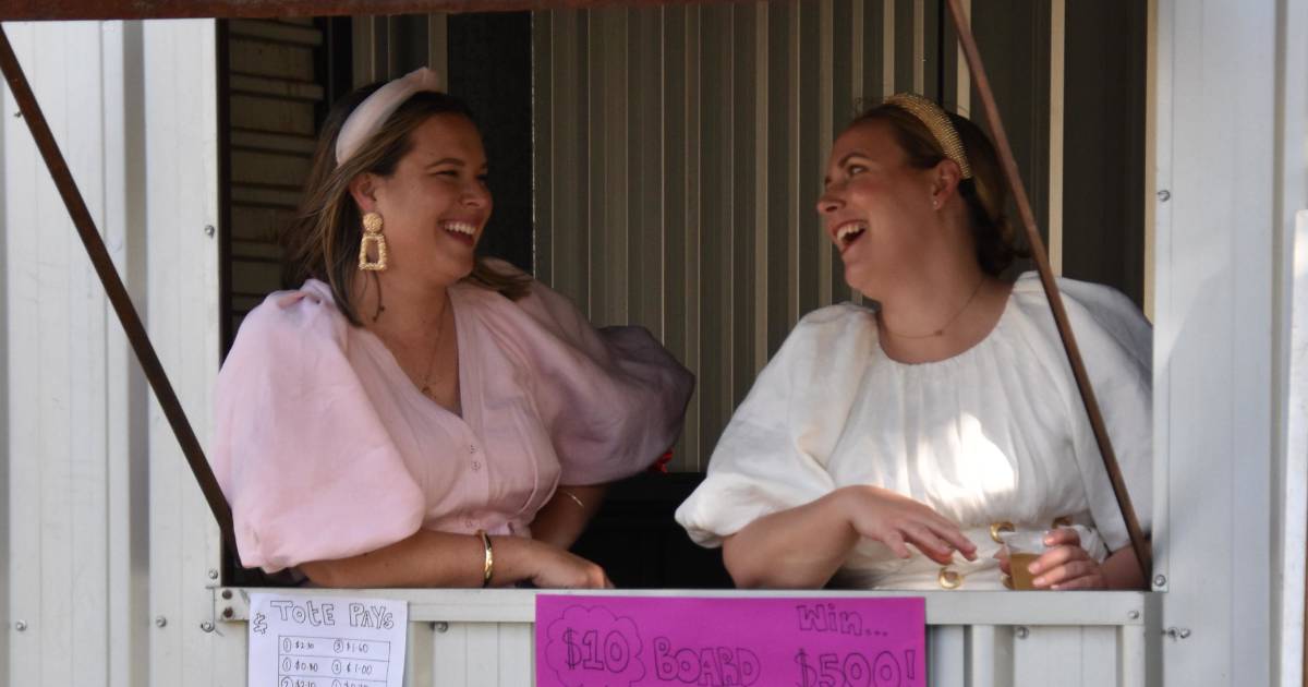 Faces from the Tower Hill Picnic Races | Photos