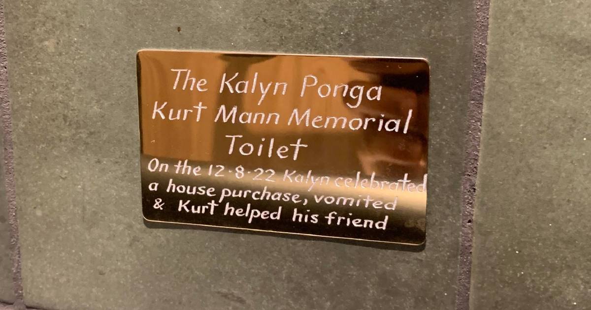 Rolled gold 'memorial' to Knights' toilet antics