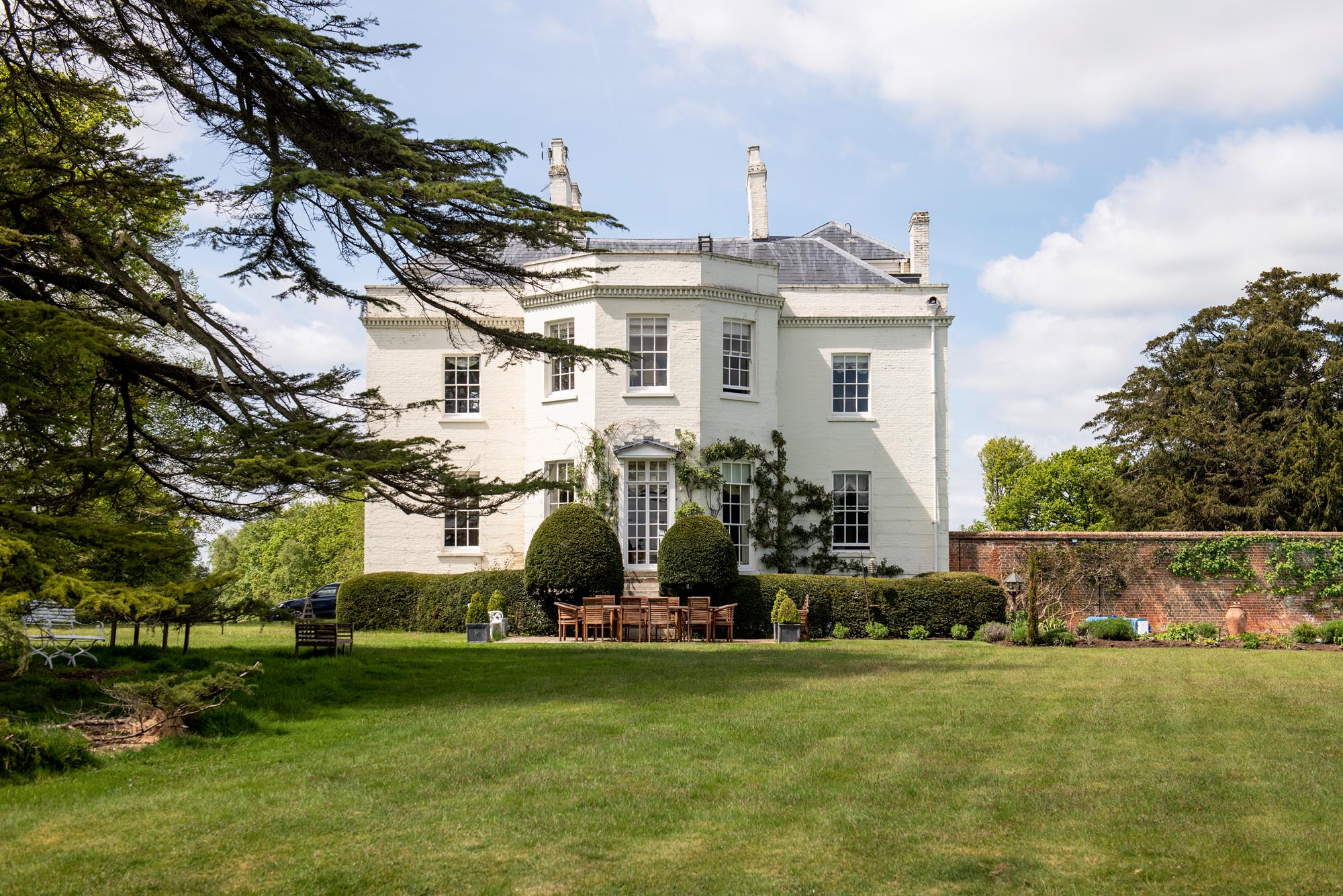 Stables, space and grace at a fantastic Hampshire manor house that’s less than 40 miles from central London