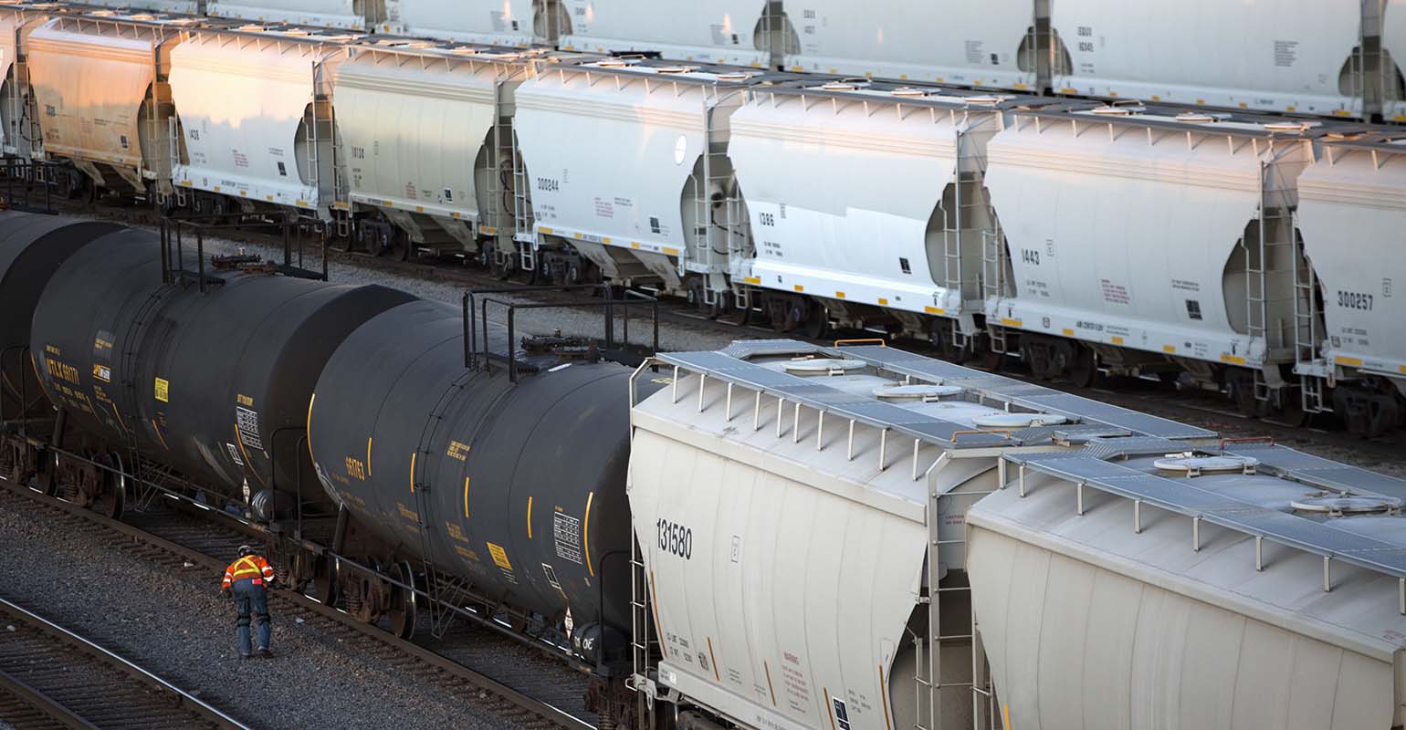 Tentative labor agreement avoids rail strike