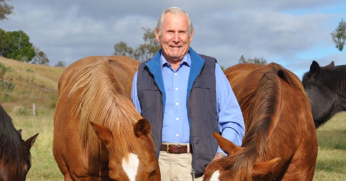 Dr Pascoe – the vet they called “god”‘ immortalised in an biography | Queensland Country Life