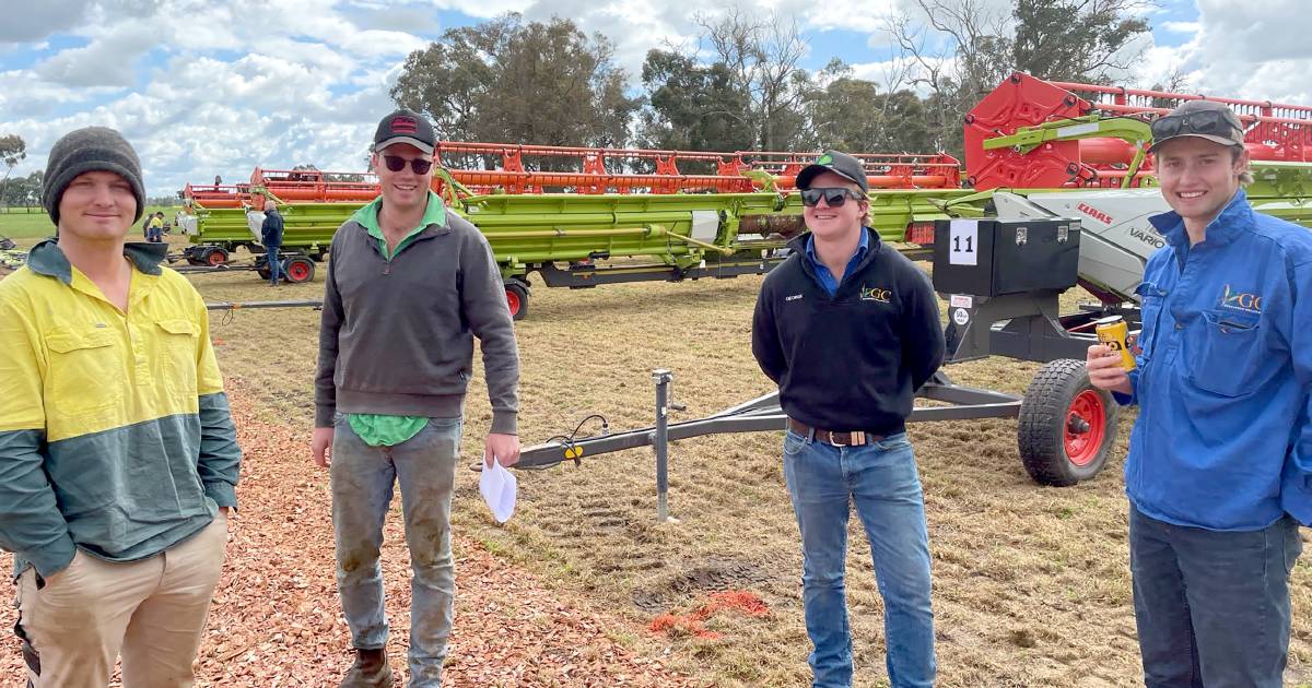 Four CLAAS harvester fronts sell at Kojonup clearing sale | Farm Weekly