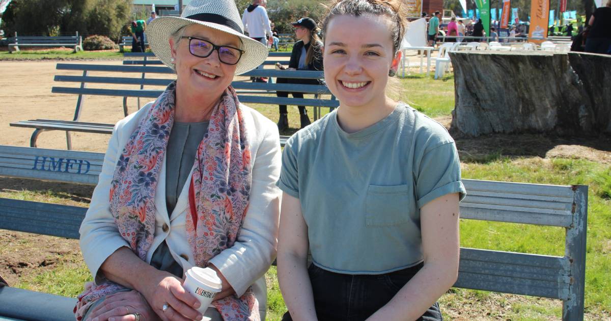 Mammoth crowds for final day at Henty