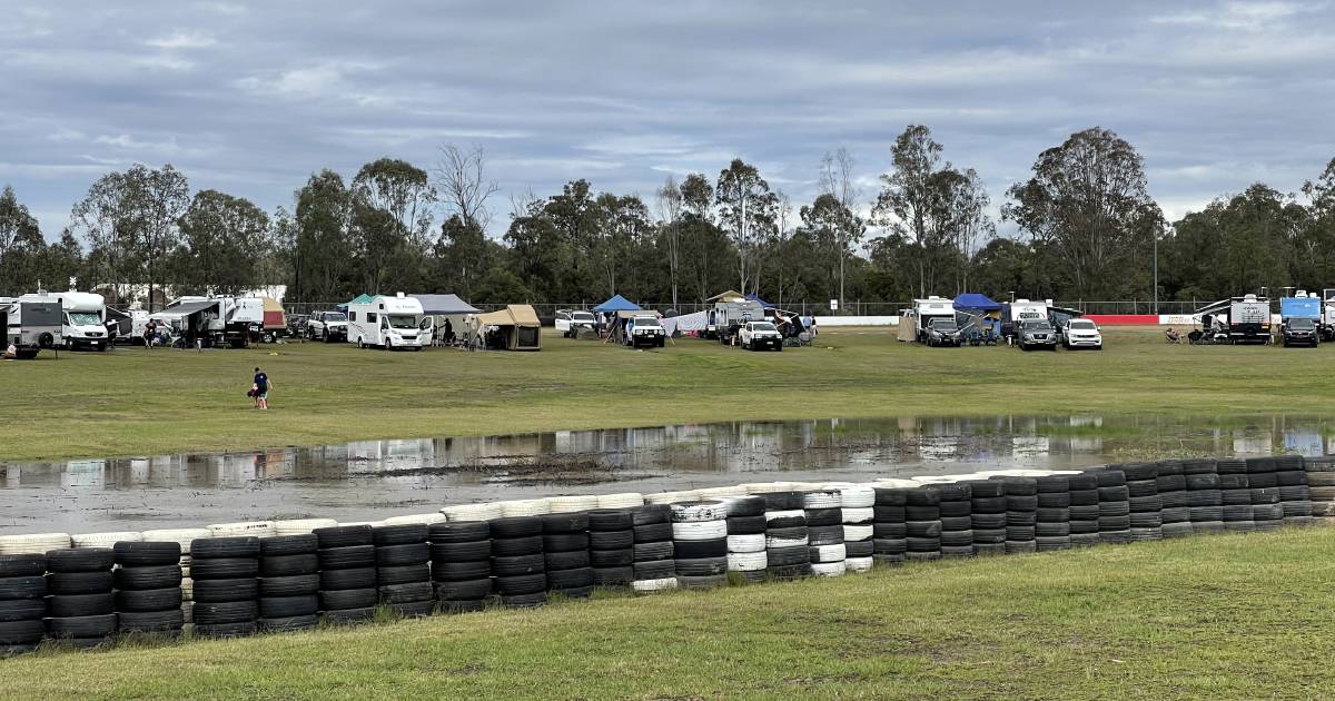 Festival goers swap top boots for gum boots as storms hit CMC Rocks