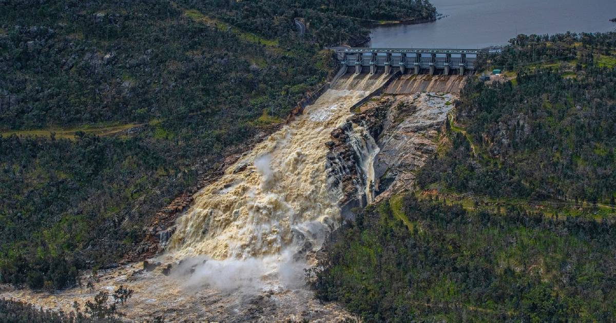 Local photographer flies high for perspective on flooding