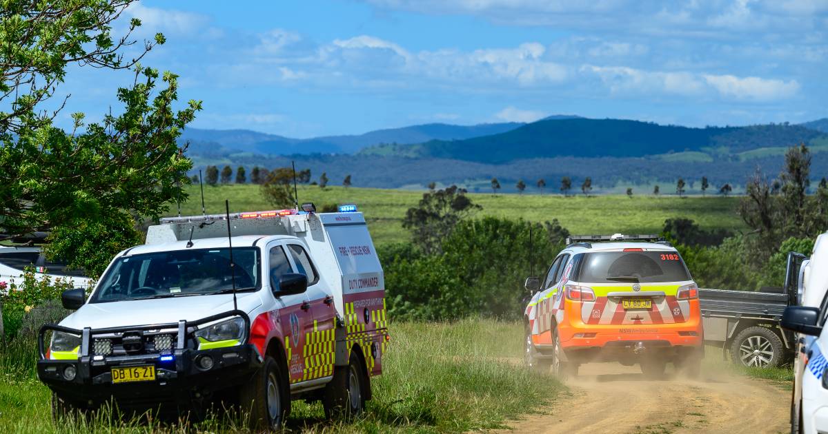 Pilot flown to hospital after crashing chopper near Tamworth