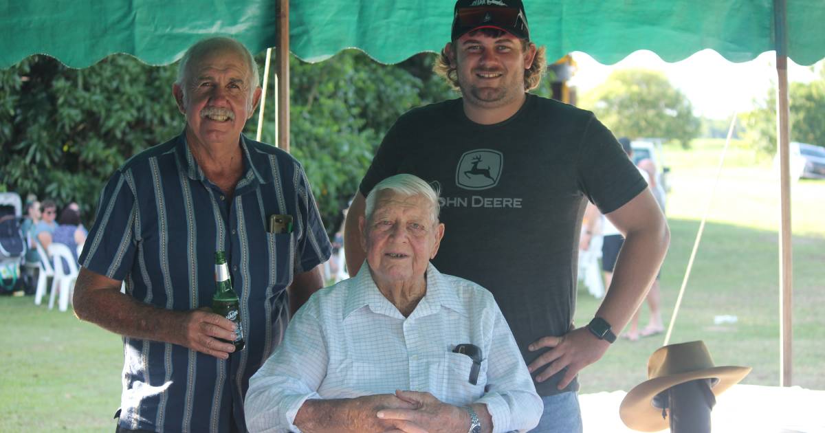 Randell family honoured for century of sugar supply