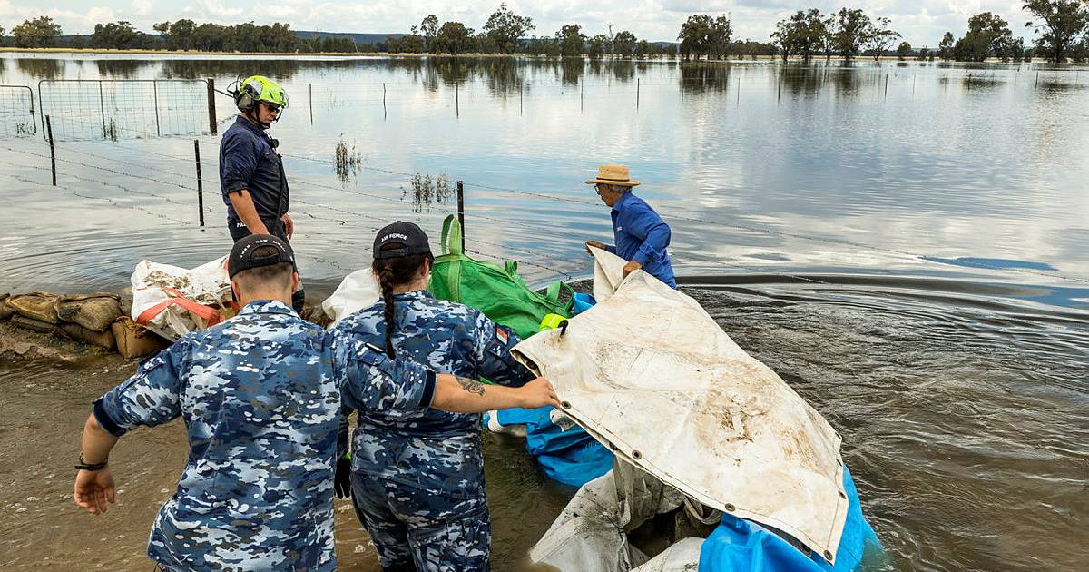 Townsville aviators to NSW flood rescue