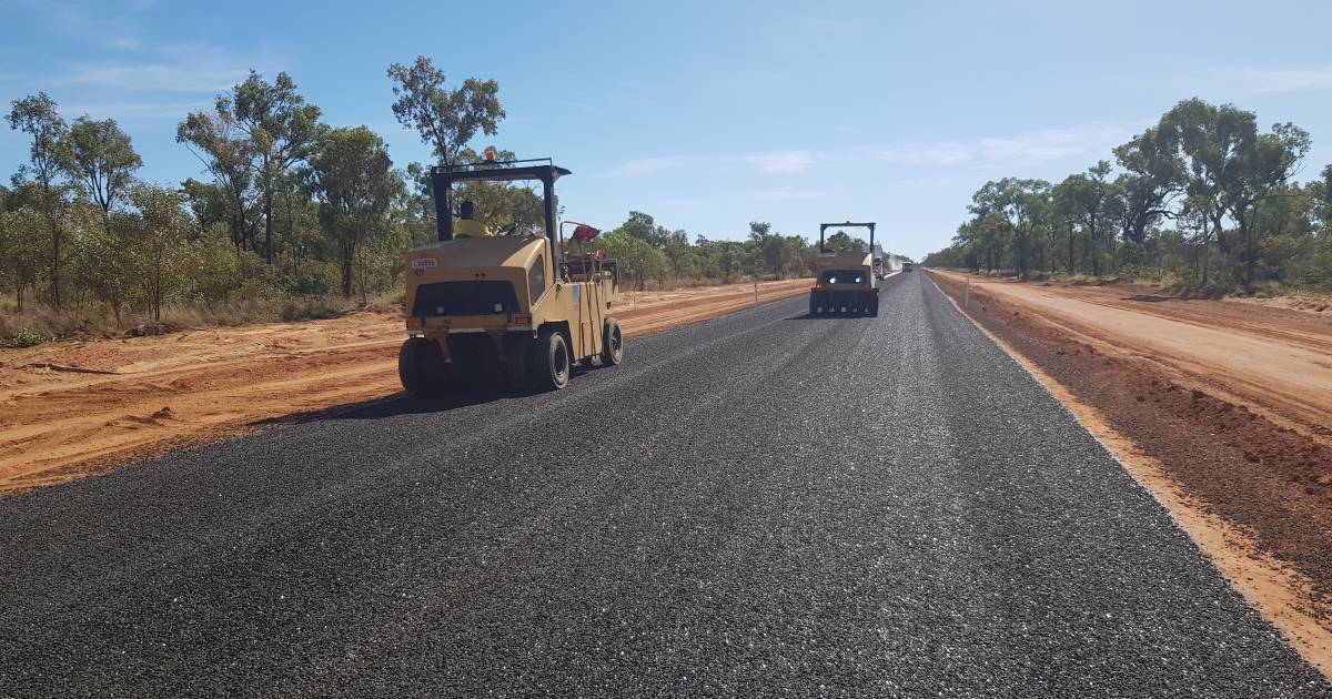 Bitumen seal finally completed on Aramac-Torrens Creek Road | North Queensland Register