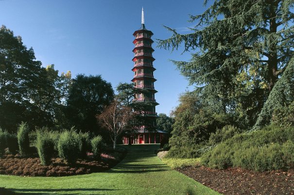 Why does Kew Gardens have a giant pagoda?