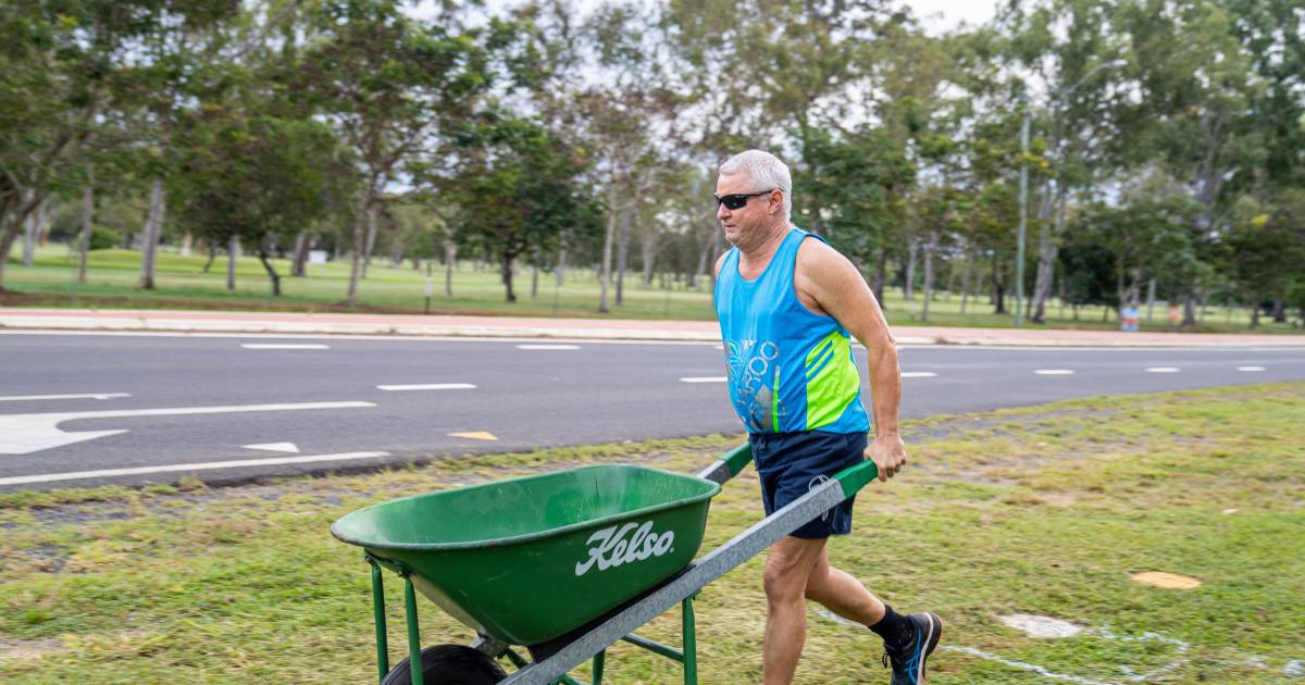 Michael makes a mile for Great Wheelbarrow race