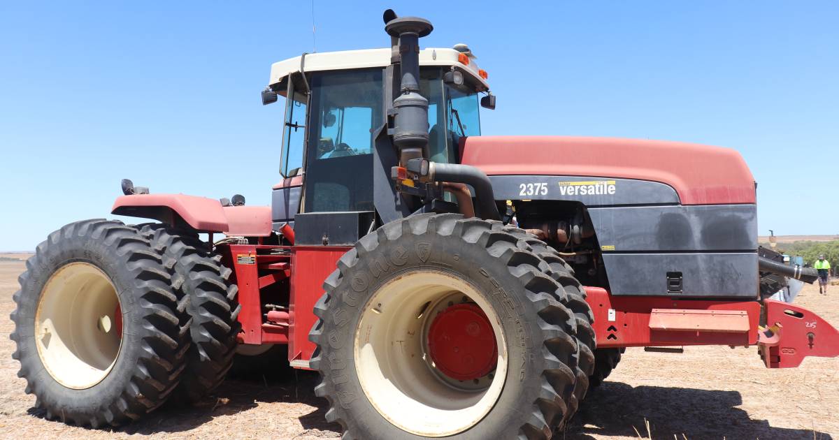 Buhler Versatile tractor makes $76,000 at Arrowsmith East clearing sale | Farm Weekly