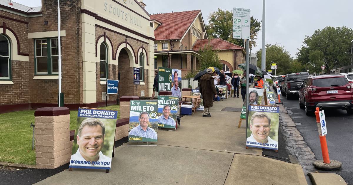 Labor returns to power while some seats still remain close