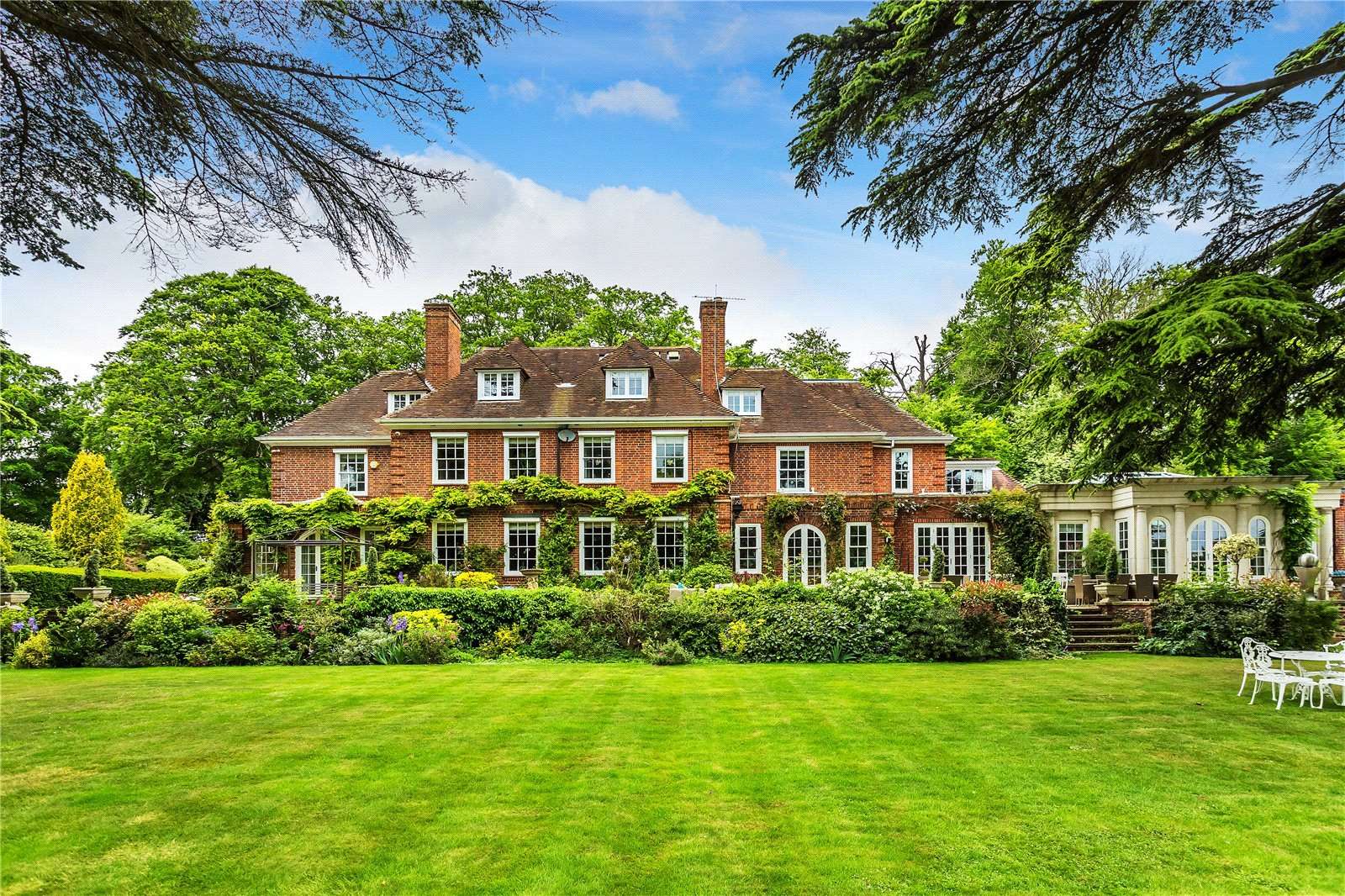 A sprawling and elegant house created by one of the great Arts-and-Crafts architects of the 20th century