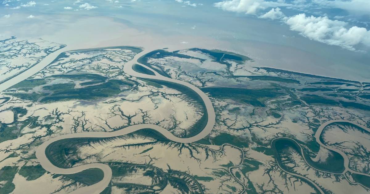 Significant rain causes widespread flooding across north west Queensland