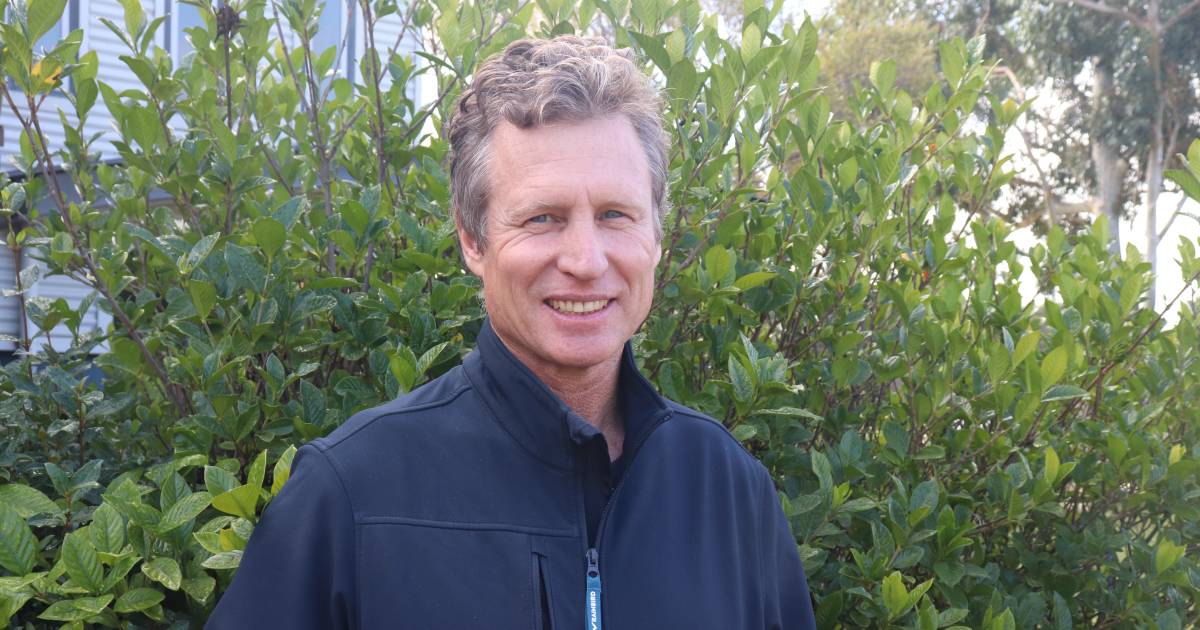 Simon Wallwork and Julie Freeman join Signature Leadership Program | Farm Weekly