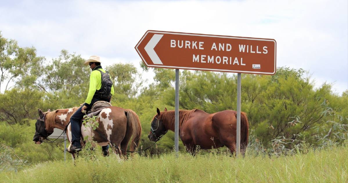 Meet the couple travelling around Australia on horseback