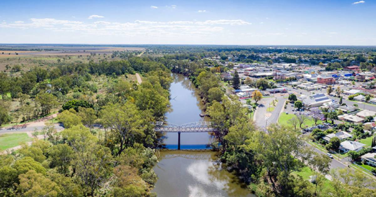 Inland Rail's northern progress hangs on Queensland approvals