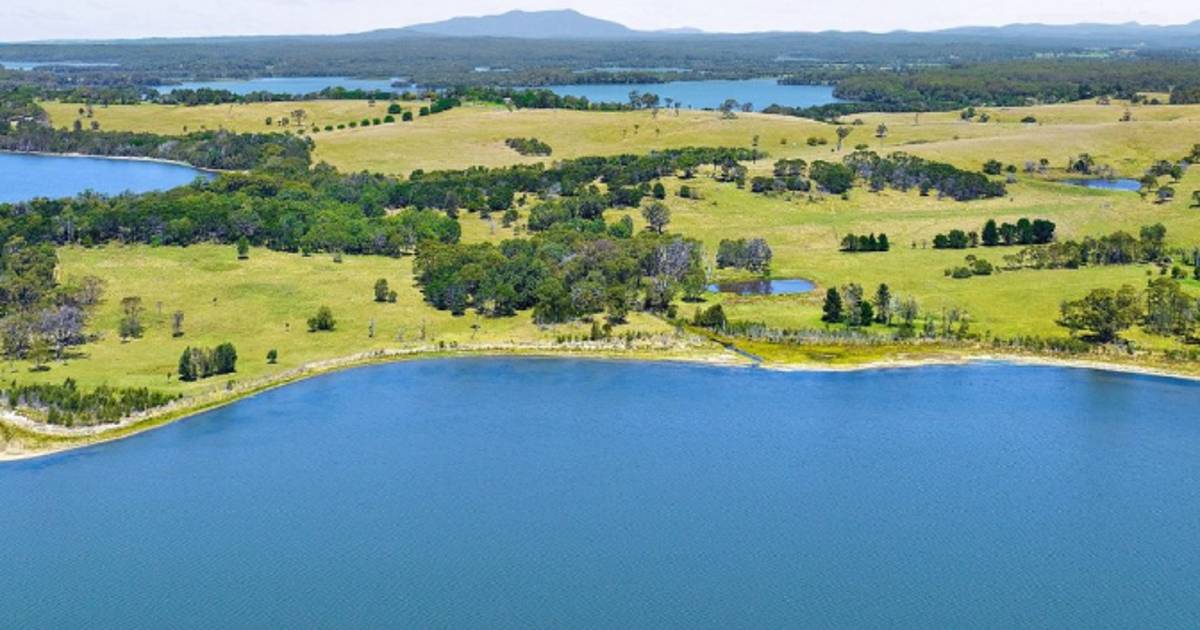 Stunning lifestyle property with Lake Colio frontage | Video