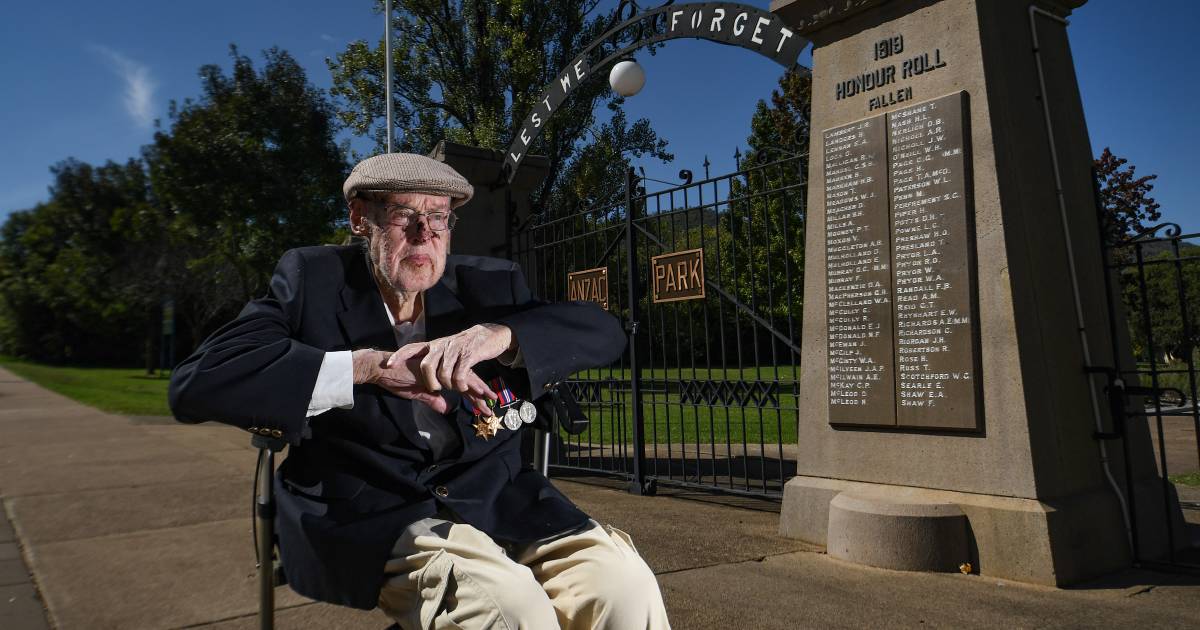 A larrikin at heart: World War II 'icon' to ride up front in Anzac march