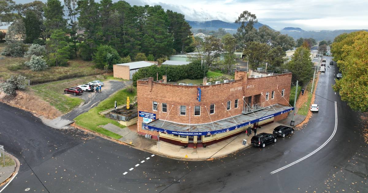 Historic Rylstone Hotel on edge of Blue Mountains heads to auction next month | The Land