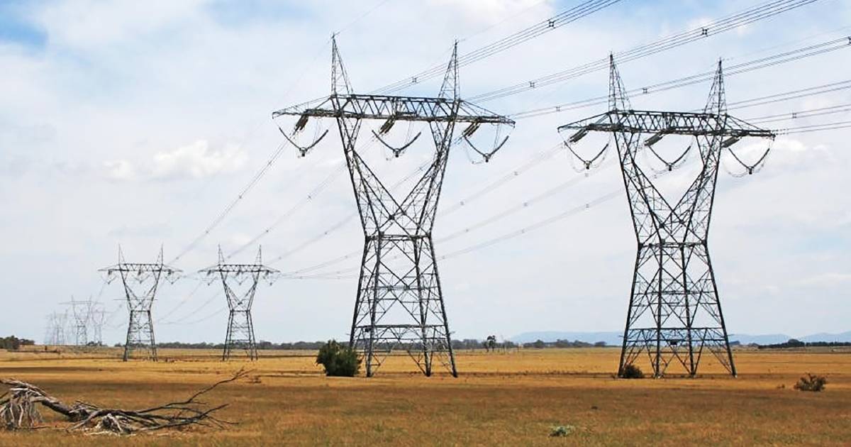 Bidding war to convince rural landowners to host power lines