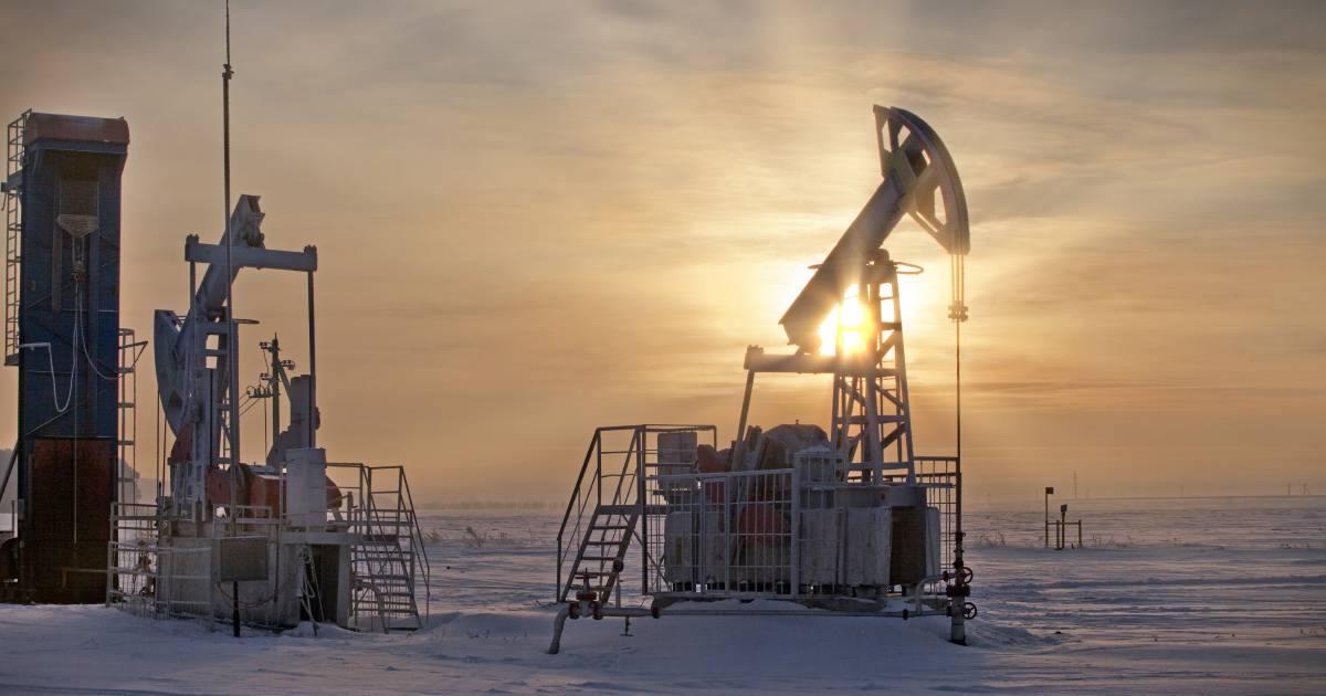 Russian oil hits record highs