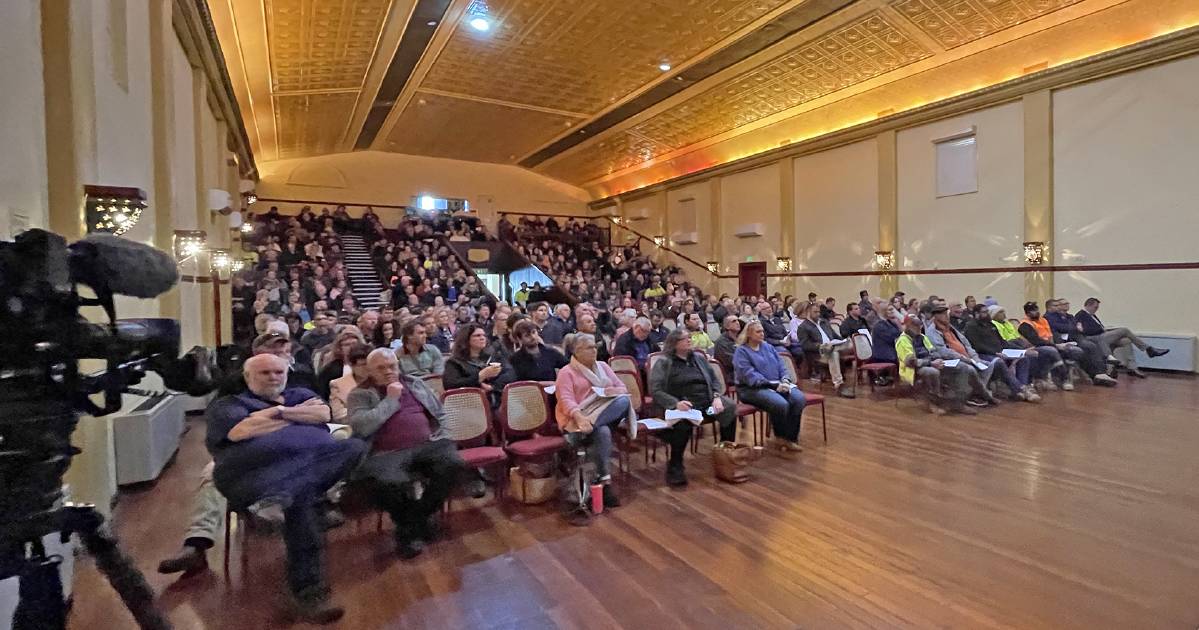 400 farmers turn out for Merredin meeting