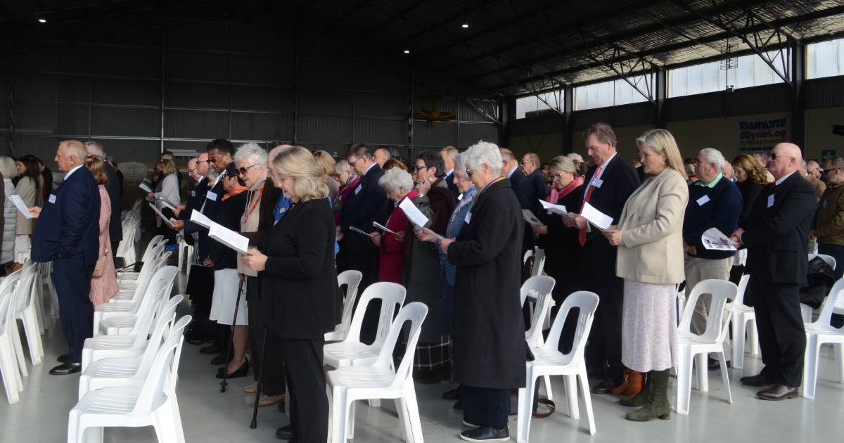 Hundreds gather to farewell aviation legend with tears shed and laughs had