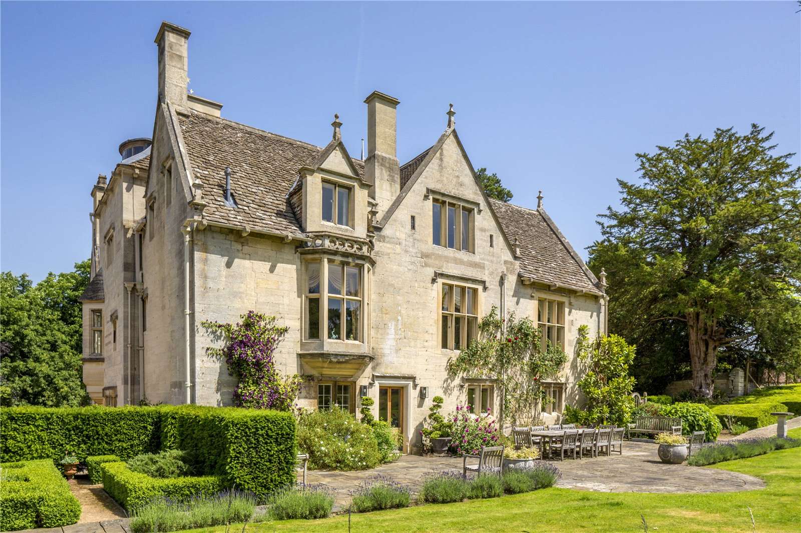 A spectacular old priory that’s been reimagined time and again for 1,000 years, with one of the most beautiful poolhouses you’ll ever see