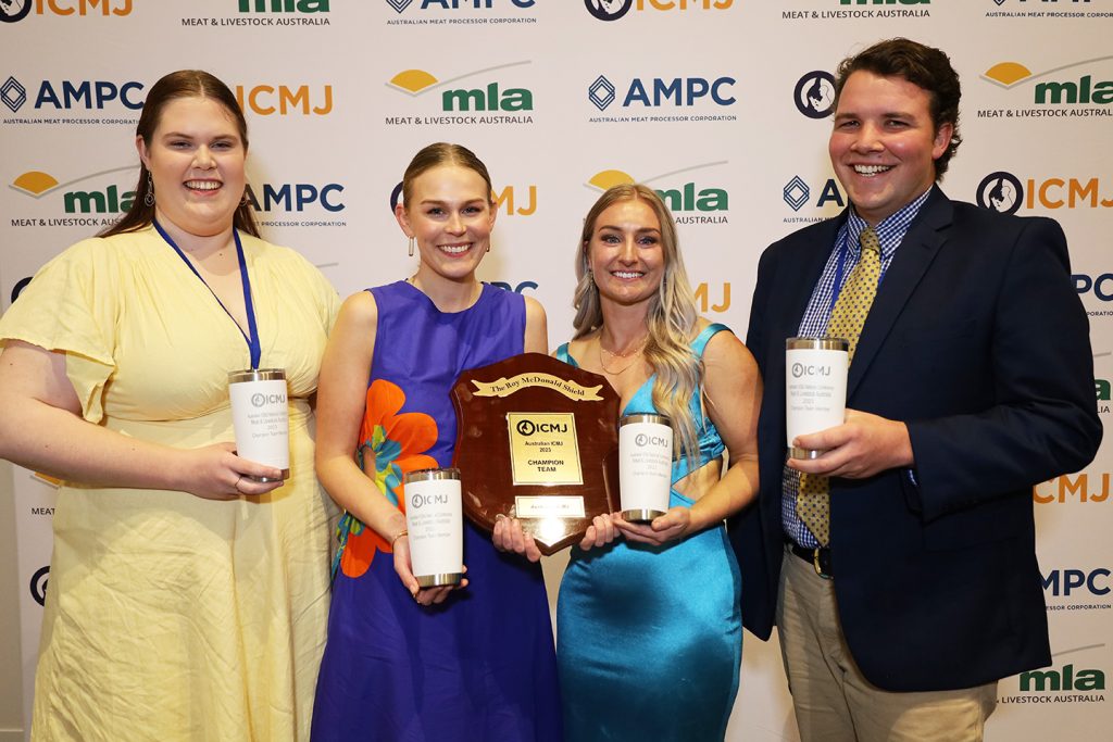 UNE, UQ students top intercollegiate meat judging competition in Wagga