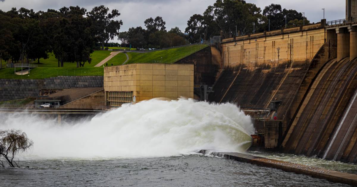 Farmers fear floods are coming as Hume Dam water release increases | The Land