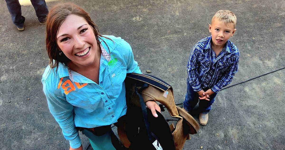 Bronc riding no more dangerous than slipping on ice: Alberta cowgirl