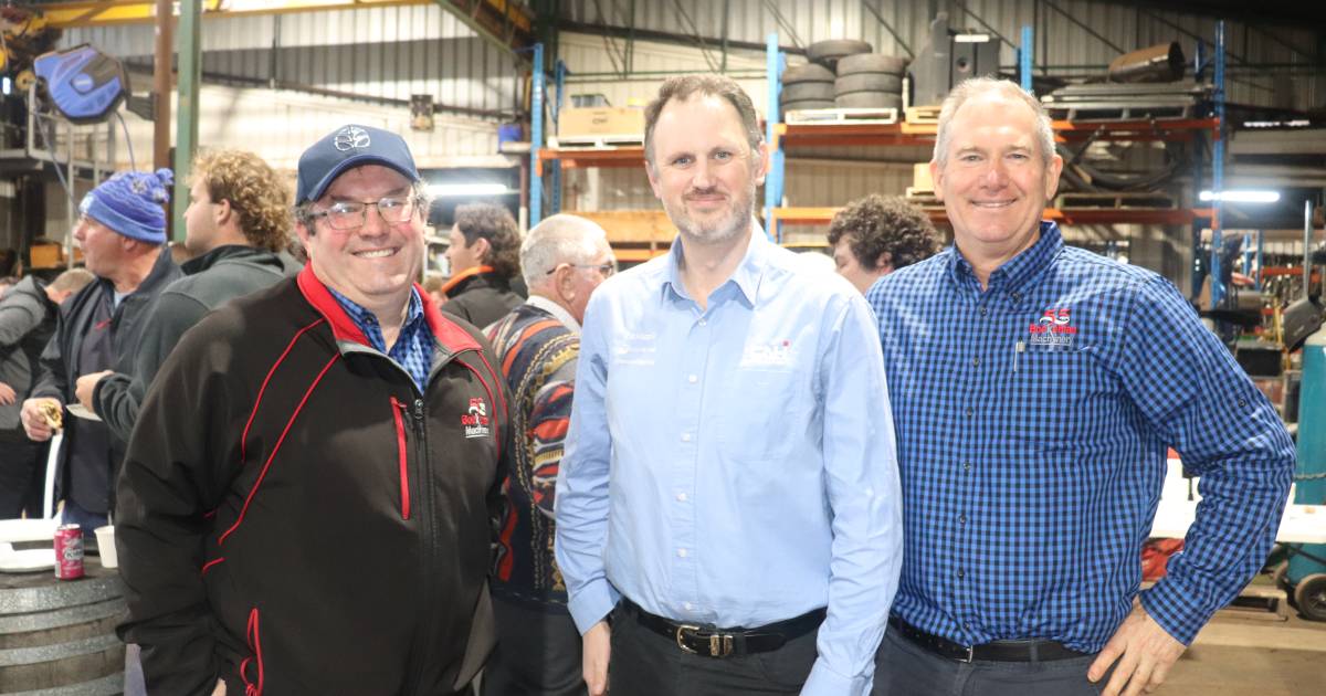 Coote Motors, Brookton, owners say farewell to clients | Farm Weekly