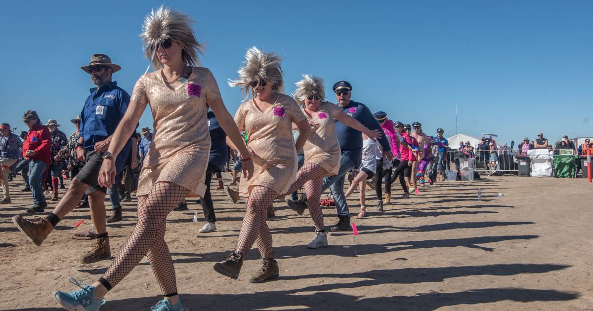 Broken Hill Mundi Mundi Bash out to set Nutbush world record | The Land