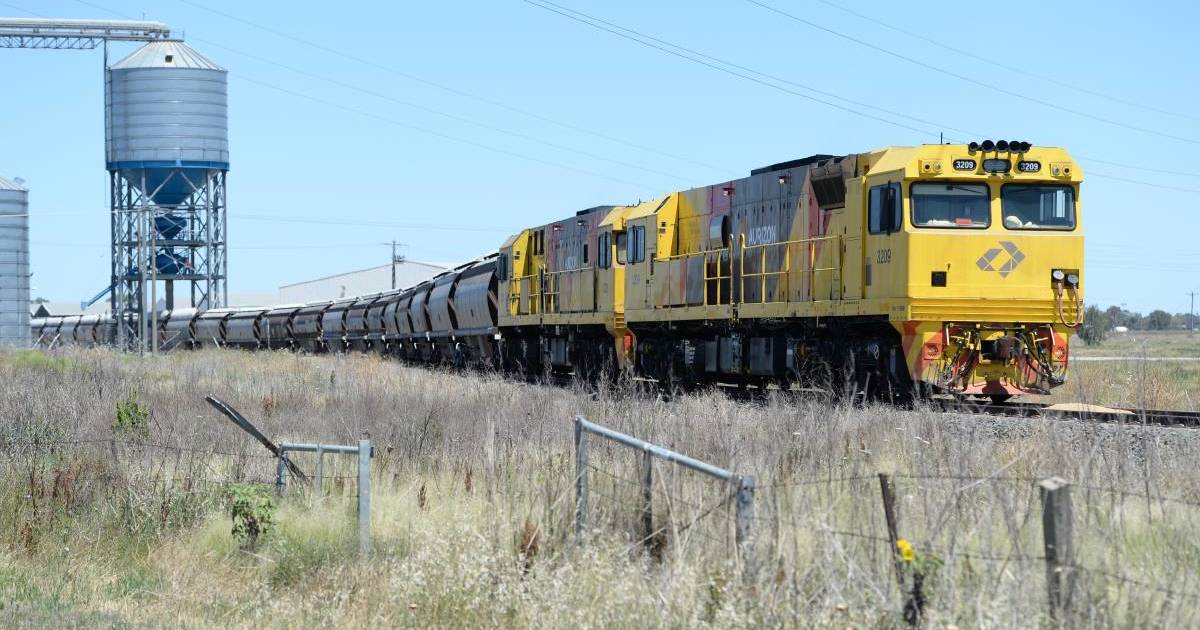 Councils concerned about Aurizon's proposed rail fee hike in central Queensland