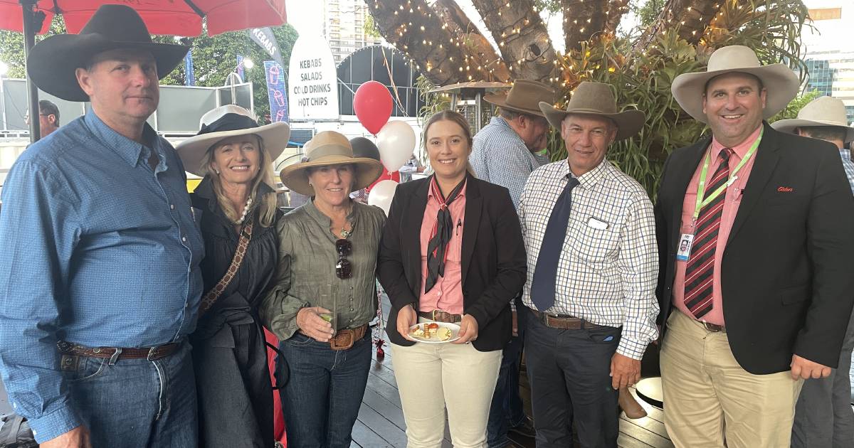 Ekka: Elders hosts clients and friends | Photos