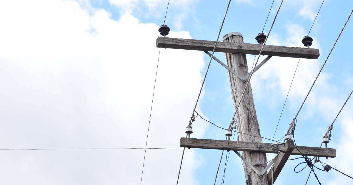 'If we buck too much…they'll ride clean over us', farmers angry about transmission lines