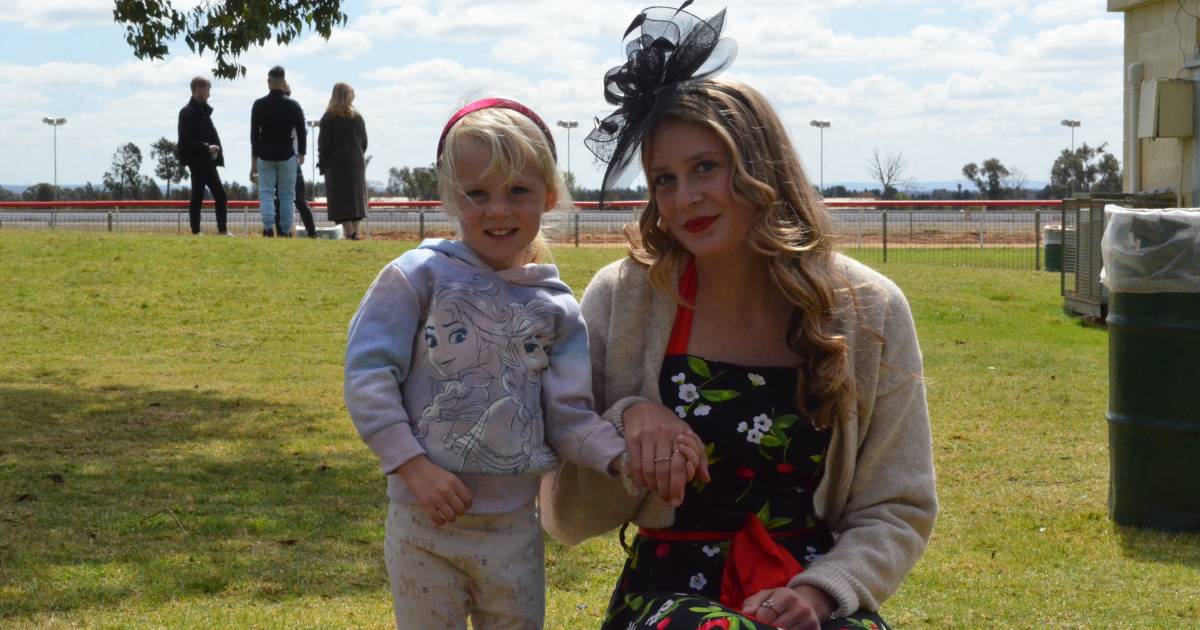 Photos from the Griffith Cup at the Dalton Park Racecourse