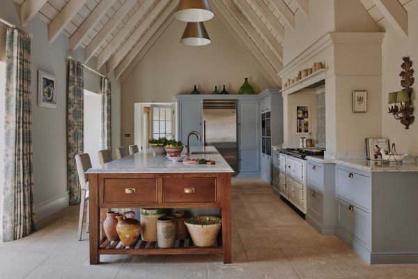 Creating a ‘statement island’ that defines a kitchen without overwhelming it