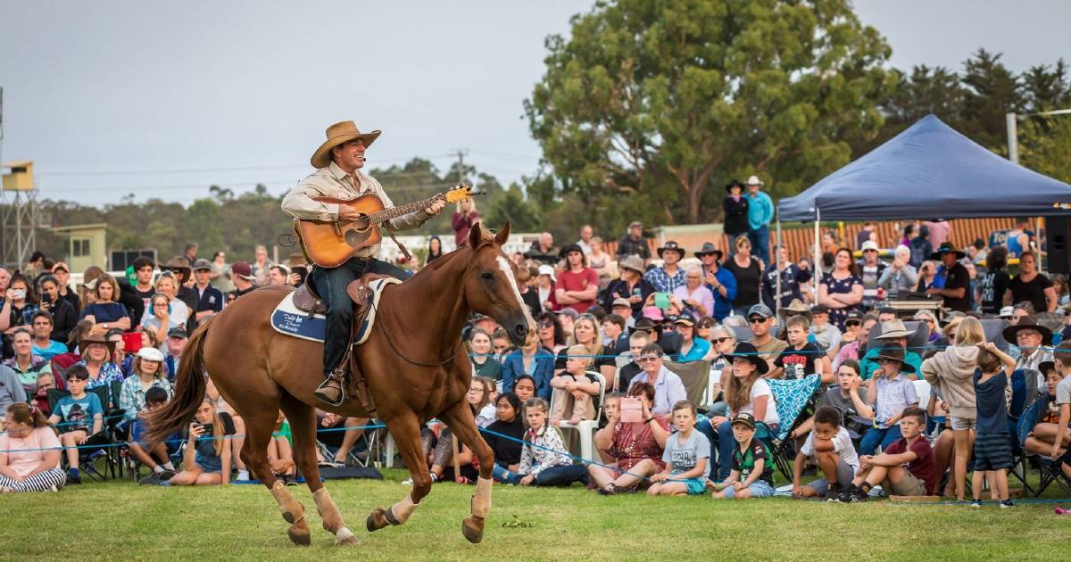 Tom Curtain brings his iconic Katherine Outback Experience show to Queensland